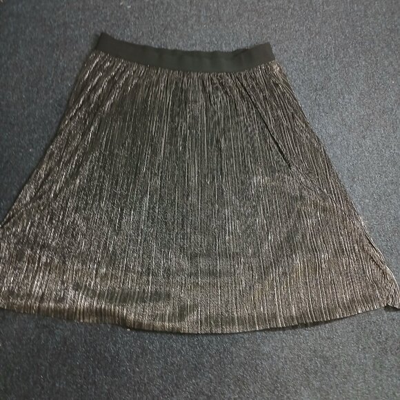 NWT Lane Bryant Metallic Silver Elastic Waistband Micro Pleated Skirt  sz18/20 - Picture 2 of 5